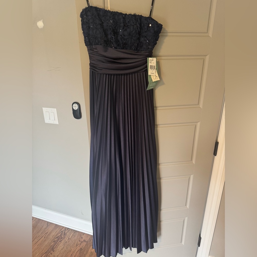 Speechless Navi Pleated Formal Dress